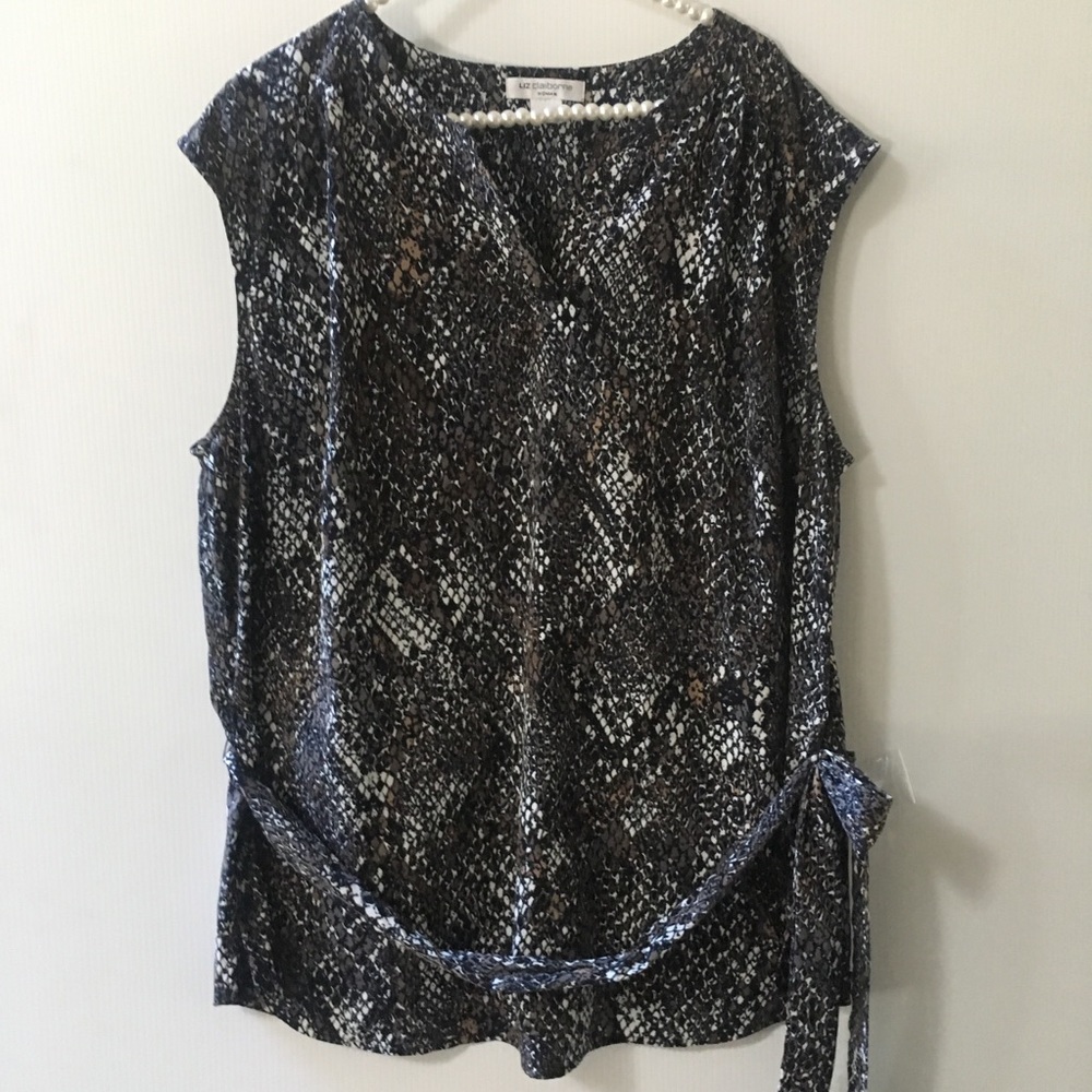 LIZ CLAIBORNE TIE WAIST SNAKE PRINT TOP